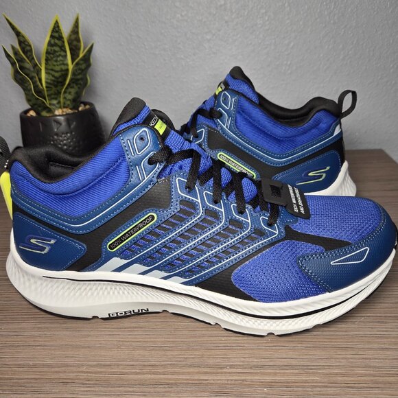 New-Skechers GO RUN Consistent 2.0 Athletic Sneakers – Waterproof:   Size: 12 - Picture 4 of 11